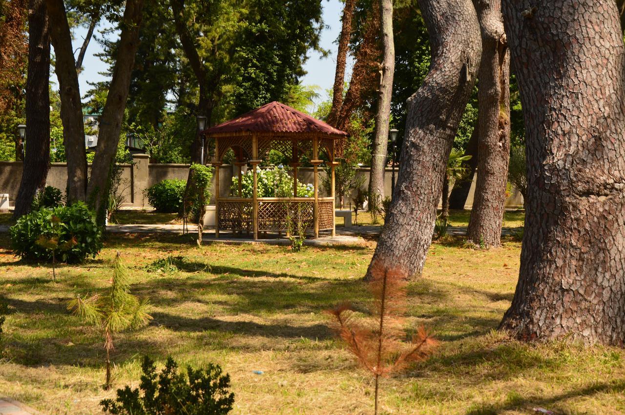 Kobuleti Pines Resort Экстерьер фото